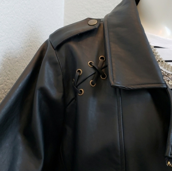 Faux leather jacket - Picture 5 of 8